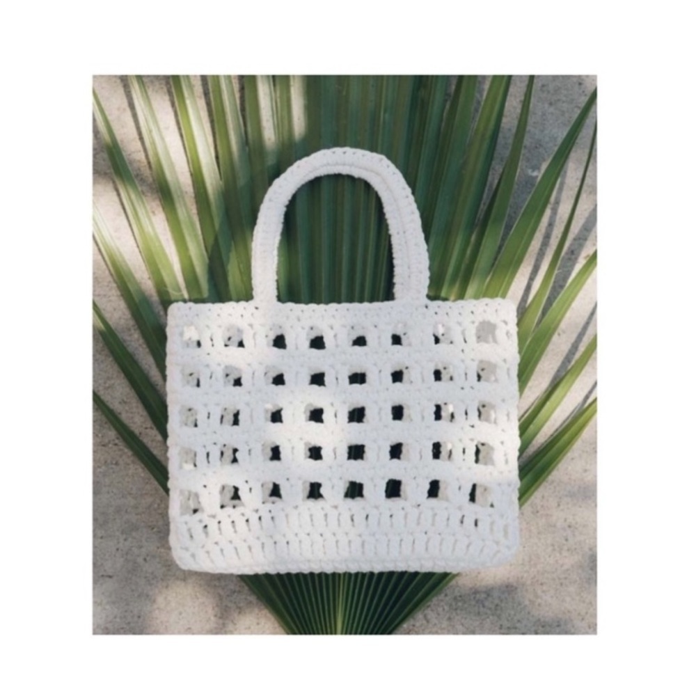 Saludo’s Ivy Mini Tote Bag.